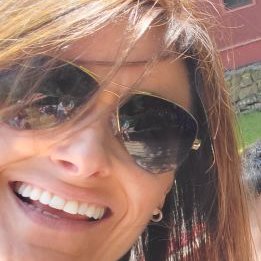 Profile Picture of Lara Sullivan (@LSully2003) on Twitter