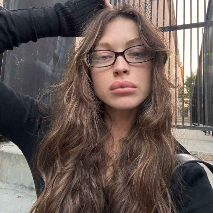Profile Picture of Chloe bleu (@@chloe_bleu) on Tiktok