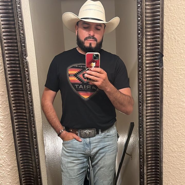Profile Picture of Humberto Jauregui Arambula (@laburra86) on Tiktok