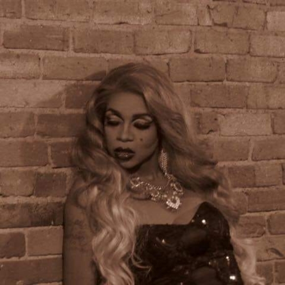 Lucious Delacroix - Poshmark Profile Picture of Lucious Delacroix (@luciousd) on Poshmark