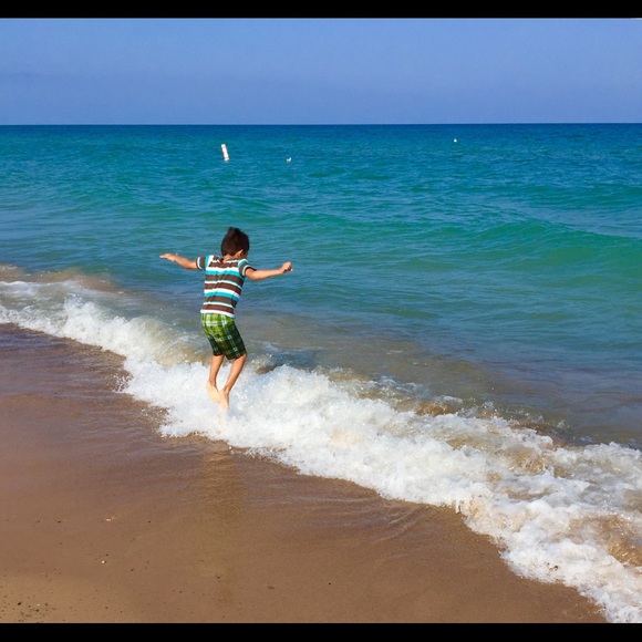 Profile Picture of Cesar Abarca (@14907cesar2005) on Poshmark