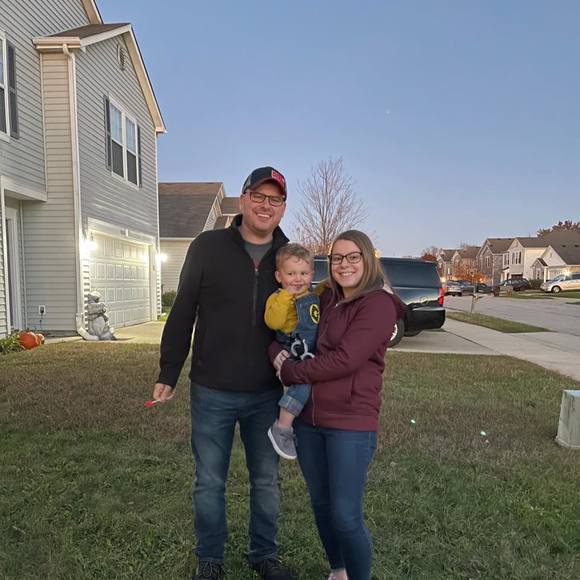 Profile Picture of Dani Harris (@daniharris97) on Poshmark