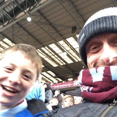 Profile Picture of Joe Bennett (@AVFC_ThatsWho) on Twitter