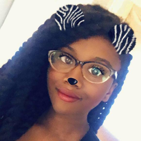 Profile Picture of Athena Perry (@athenaperry86) on Poshmark