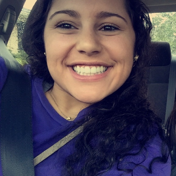 Profile Picture of Natalie Picou (@nataliep1234) on Poshmark