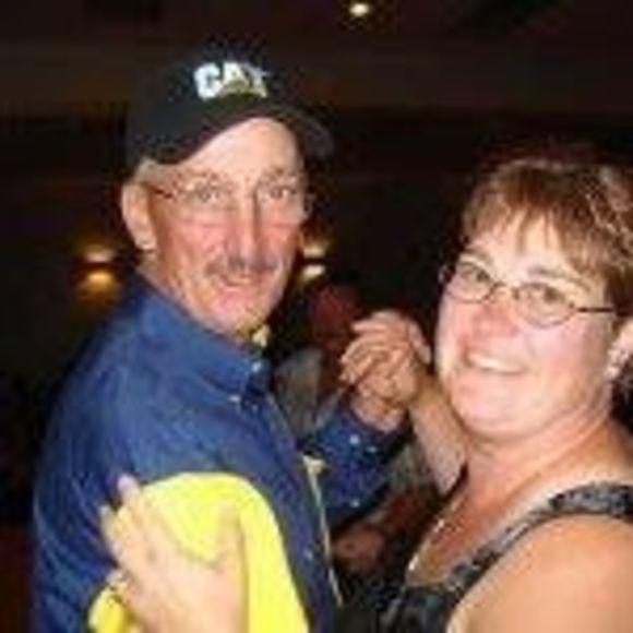 Profile Picture of Shelly Pope (@shelly_pope) on Poshmark