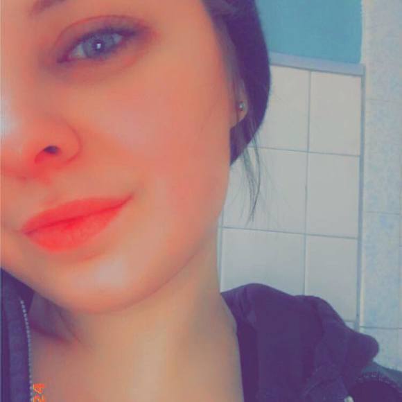 Profile Picture of Katelynn Allen (@katelynn_allen) on Poshmark