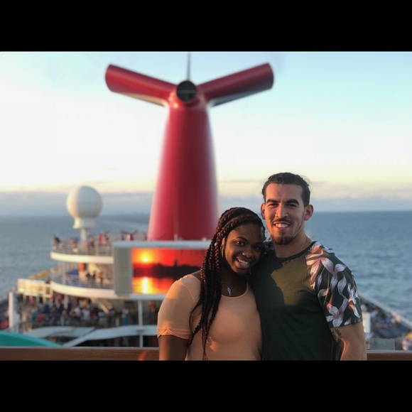 Profile Picture of Cheyenne Spegal (@cspegal) on Poshmark