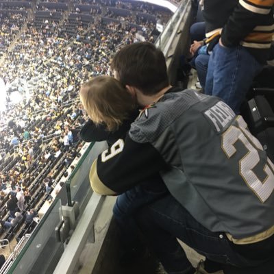 Profile Picture of Jared McKinnon (@_jmcki) on Twitter