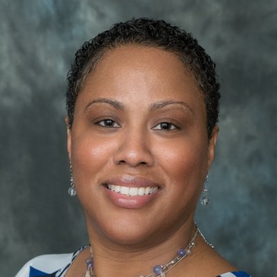 Profile Picture of Sharon Reid (@sharonronee) on Twitter