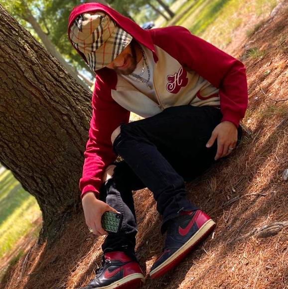 Profile Picture of Harry Febbriello (@harryfebb) on Poshmark