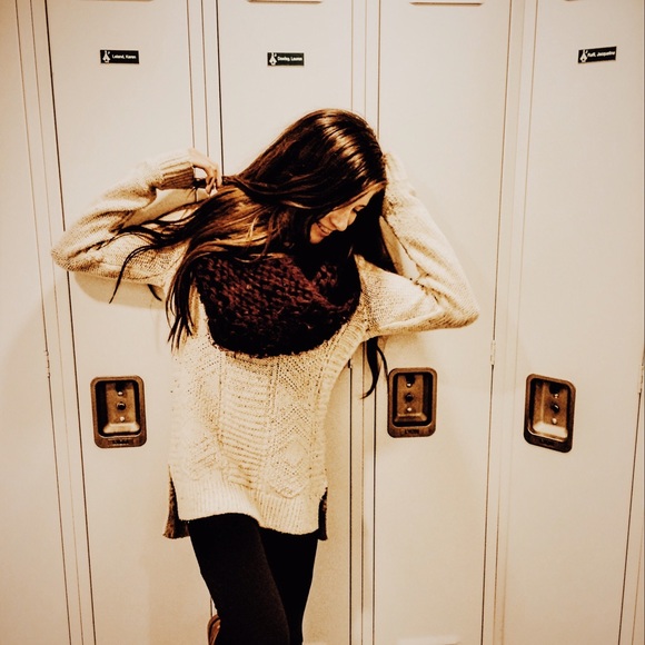 Profile Picture of Danielle Rabe (@danielle_rabe) on Poshmark