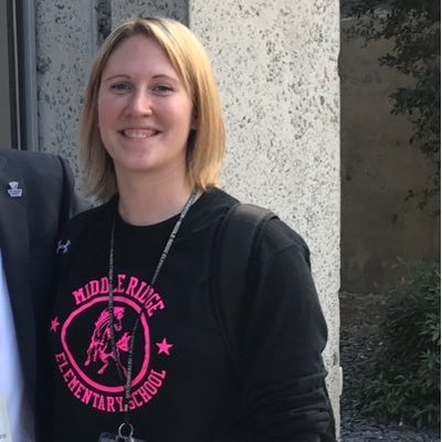 Profile Picture of Heather Hodge (@Heather_Hodge13) on Twitter