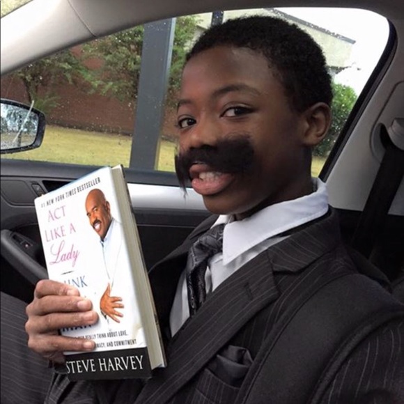 Profile Picture of Michael Pettice (@browserhof) on Poshmark