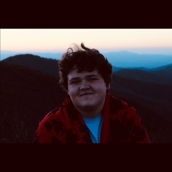 Profile Picture of Maxwell Cannon (@maxcannon14) on Poshmark