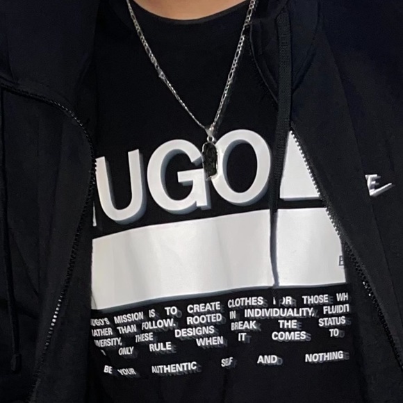 Profile Picture of Cameron Cairns 👁 (@cameroncai22) on Poshmark