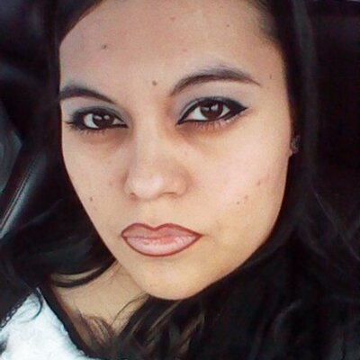 Profile Picture of Yvonne DeLaRosa (@yvonnedlr11) on Twitter