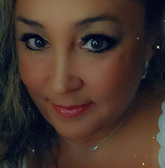 Profile Picture of Gina Crawford (@bgctx) on Poshmark