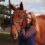 Profile Picture of claire marie wallace (@clairemeventing) on Instagram