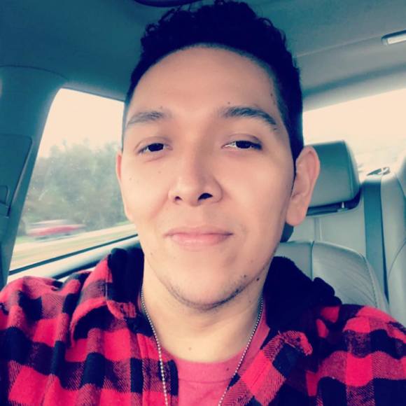 Profile Picture of Essaú Teo (@guanachapin503) on Poshmark