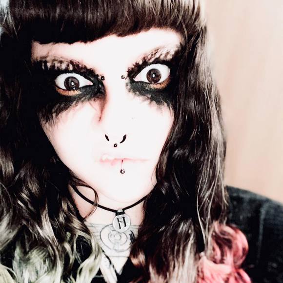 Profile Picture of Kiara Scrafano (@kscrafano7063) on Poshmark