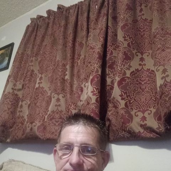 Profile Picture of Jeffrey Horton (@jeffreyhorton) on Poshmark