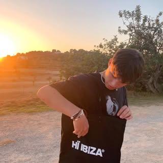 Profile Picture of Jonathan (@jonathankrebs) on Instagram