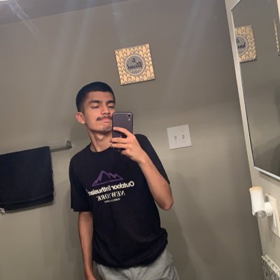Profile Picture of Aaron Ramirez (@aaronramirez410) on Twitter
