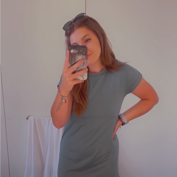 Profile Picture of Katie Luffman (@kt_ml) on Poshmark