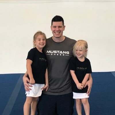 Profile Picture of Robert Whitlock (@RobertW00069870) on Twitter