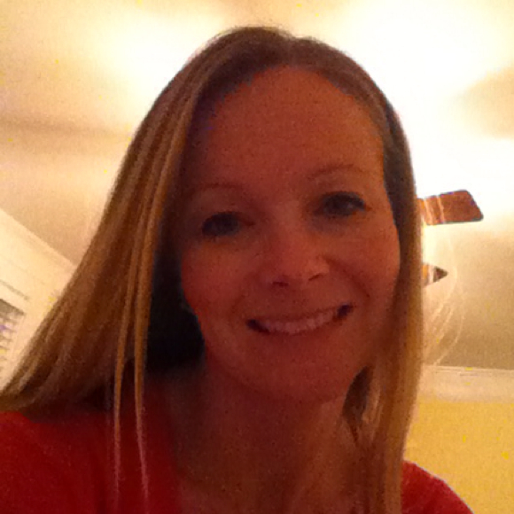 Profile Picture of Mandy Zimmerman (@azimmerman6) on Poshmark