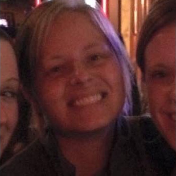 Profile Picture of Elizabeth Patrick (@ebatman_23) on Poshmark