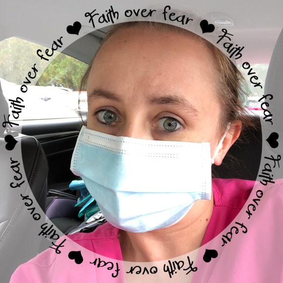 Profile Picture of Denise Bujak (@bujakd) on Poshmark