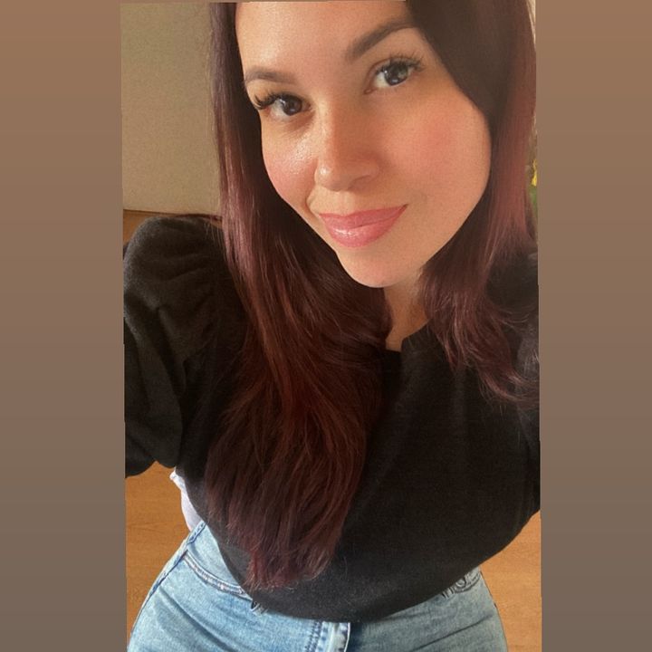 Profile Picture of Adri (@adri.alcoser) on Tiktok