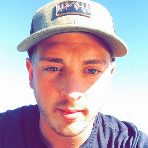 Profile Picture of Daniel Polzin (@dnlpolzin07) on Poshmark