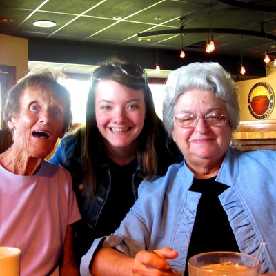 Profile Picture of Danielle Roche (@Roche154) on Twitter