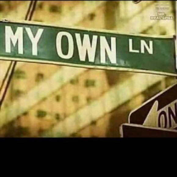 Profile Picture of Maurice Gavin (@gavinmaurice955) on Poshmark