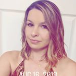 Profile Picture of Ariel Rogers (@molobikini) on Instagram