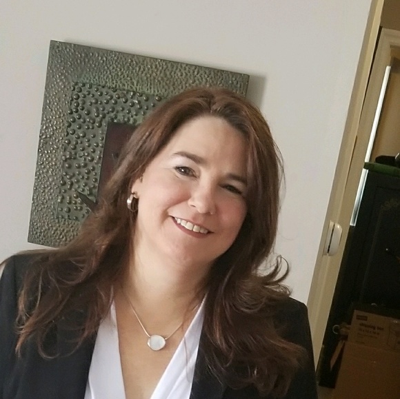 Profile Picture of Chardy Wert (@chardywert) on Poshmark