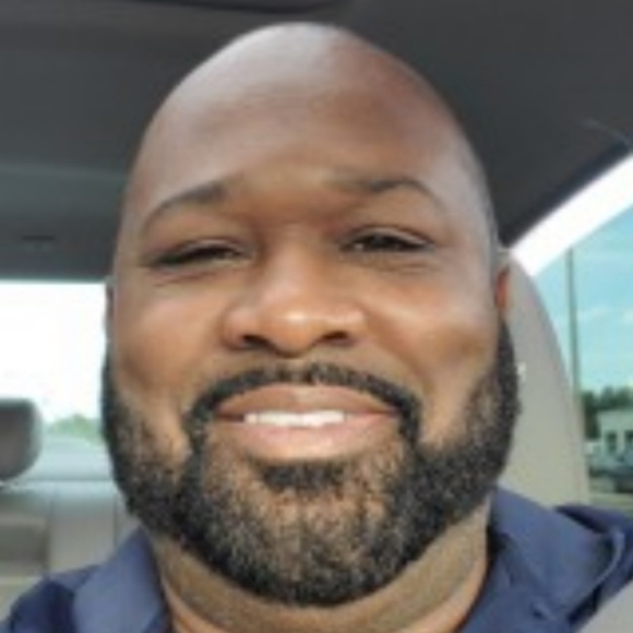 Profile Picture of Reggie Wiggins (@regg367) on Poshmark