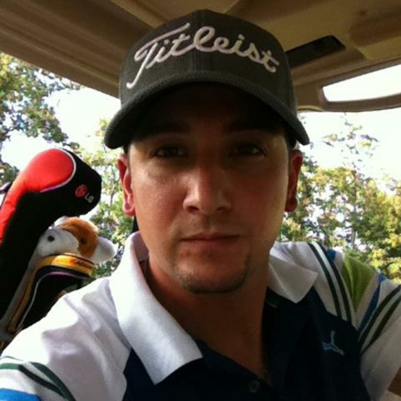 Profile Picture of Sam Haley (@oneputt70) on Poshmark