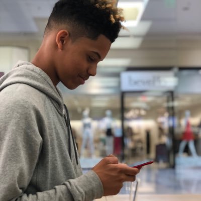 Profile Picture of Devaughn ひ (@devaughn_jones) on Twitter
