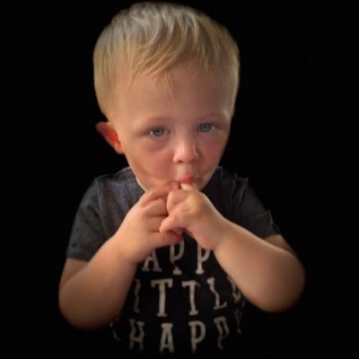 Profile Picture of Victor Mullen (@VictorMullen8) on Twitter