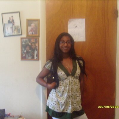 Profile Picture of TALEA COLON (@LAYDEEBANGOUT) on Twitter