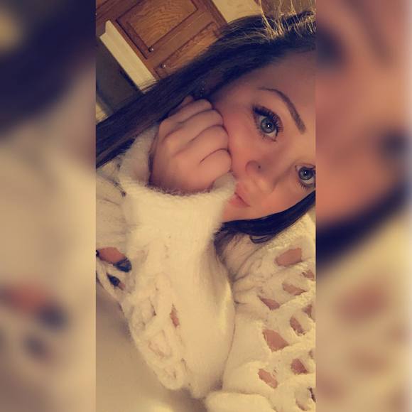 Profile Picture of Kylee Jensen-carlson (@kyleejensen32) on Poshmark