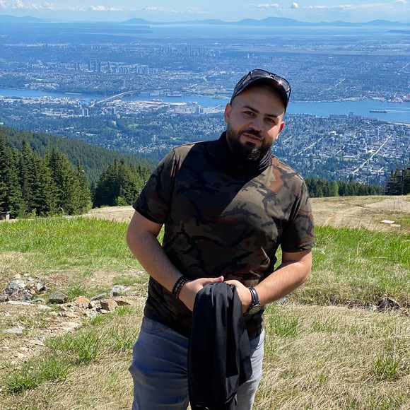 Profile Picture of Wael Al jamal (@love4evre_w) on Poshmark