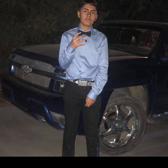 Profile Picture of Erik Arias (@erikarias84) on Poshmark