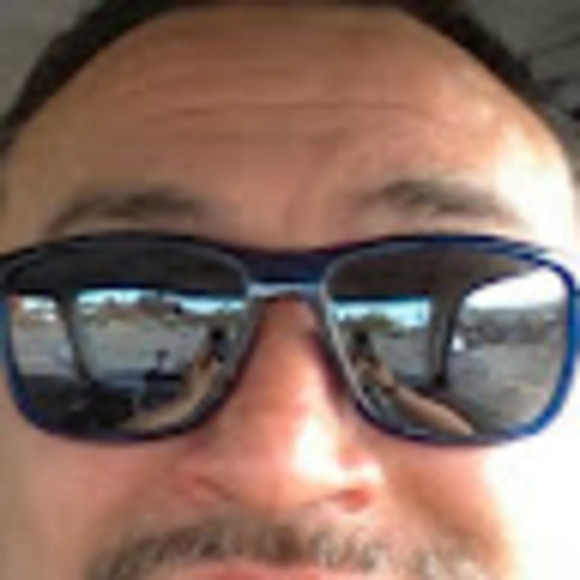 Profile Picture of Pablo Ilijas (@pabloilijas41) on Poshmark