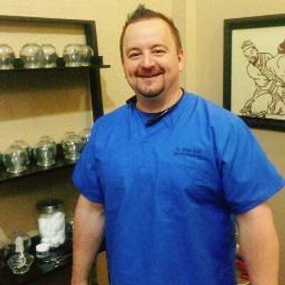 Profile Picture of Dr. Brian Saul (@ChiropractorFTW) on Twitter