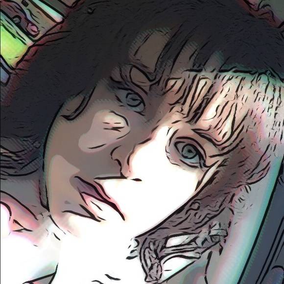 Profile Picture of Carlie Sessions (@pixidreamgrrrl) on Poshmark